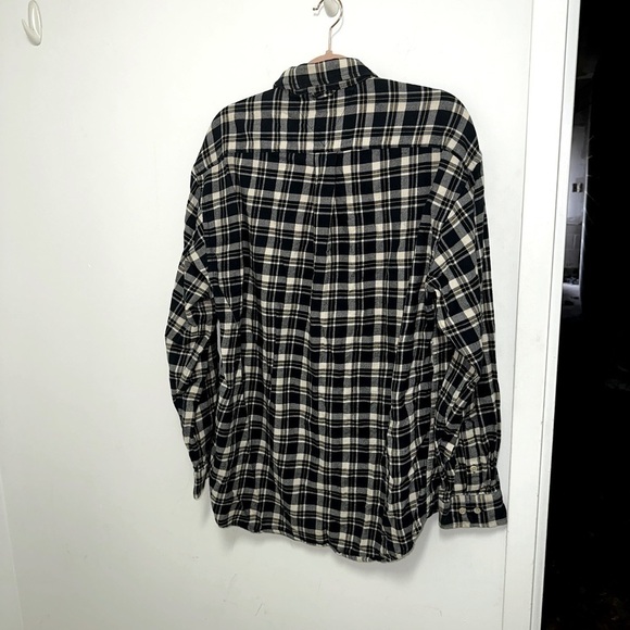 Tommy Hilfiger Button Down Shirt - Picture 2 of 4